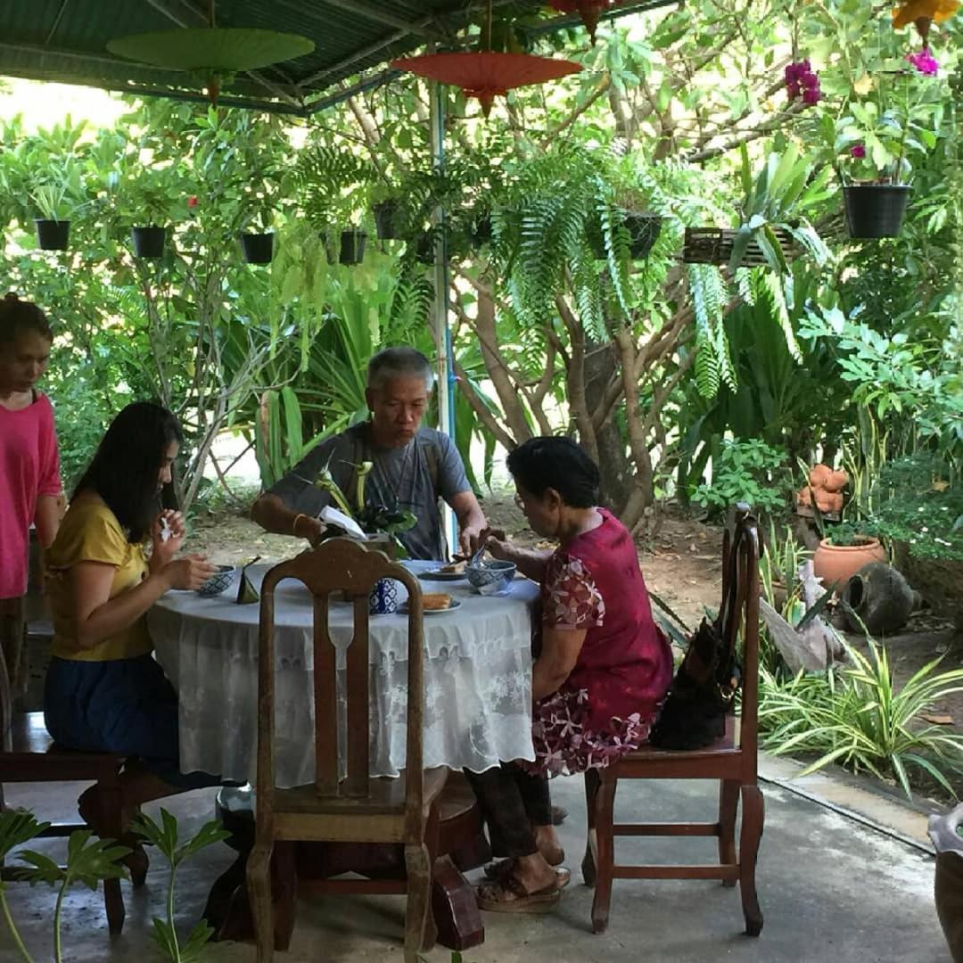 Baan Sithepaban Guesthouse Phitsanulok Exteriör bild