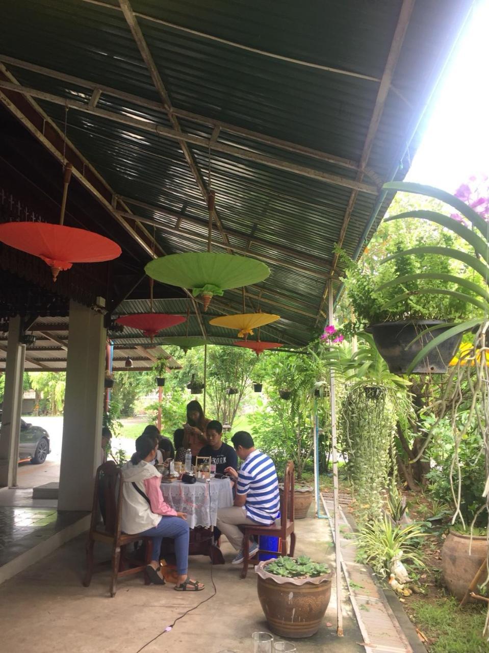 Baan Sithepaban Guesthouse Phitsanulok Exteriör bild