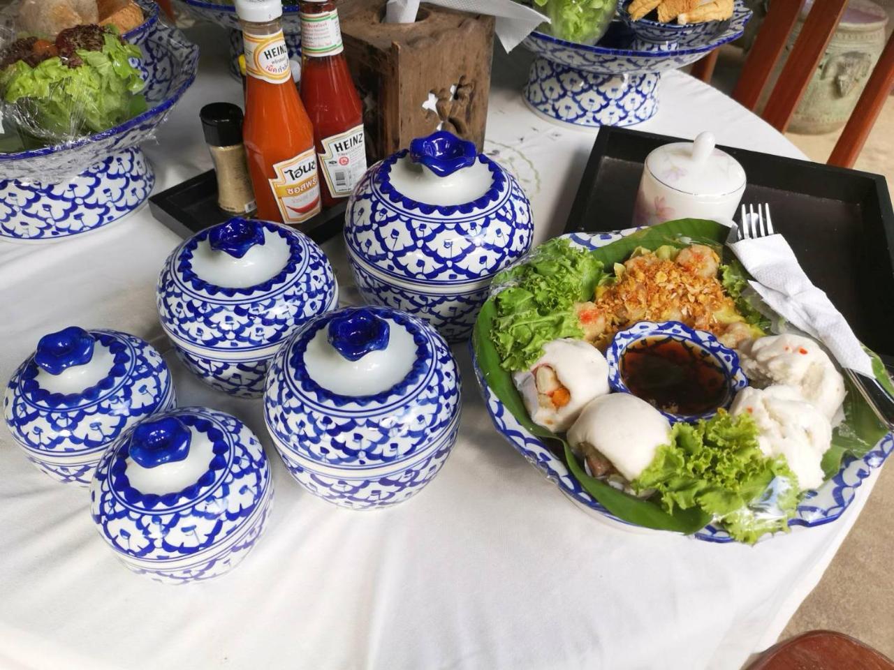 Baan Sithepaban Guesthouse Phitsanulok Exteriör bild