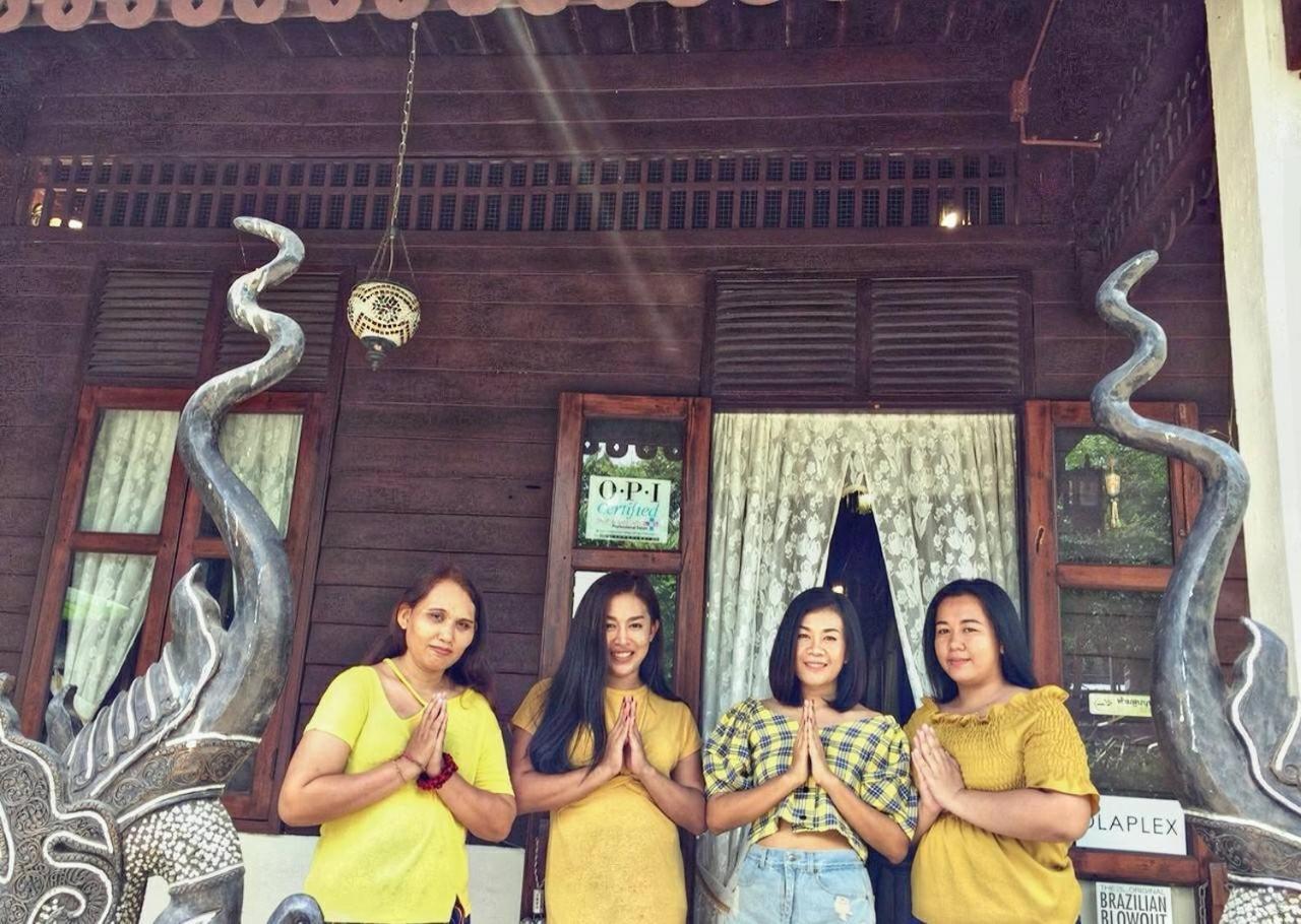 Baan Sithepaban Guesthouse Phitsanulok Exteriör bild