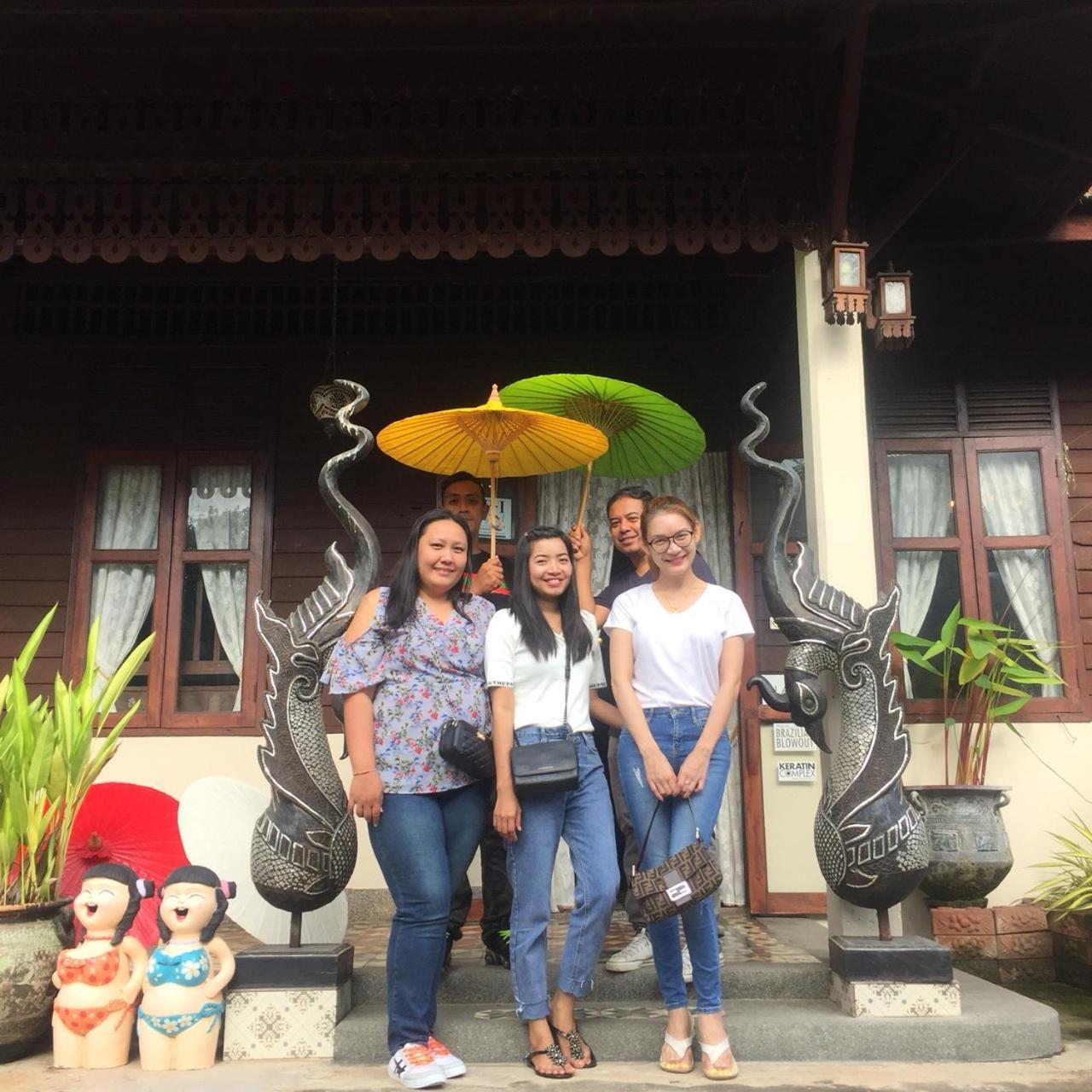 Baan Sithepaban Guesthouse Phitsanulok Exteriör bild