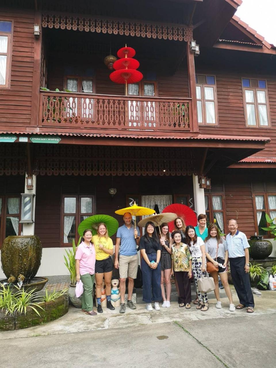 Baan Sithepaban Guesthouse Phitsanulok Exteriör bild
