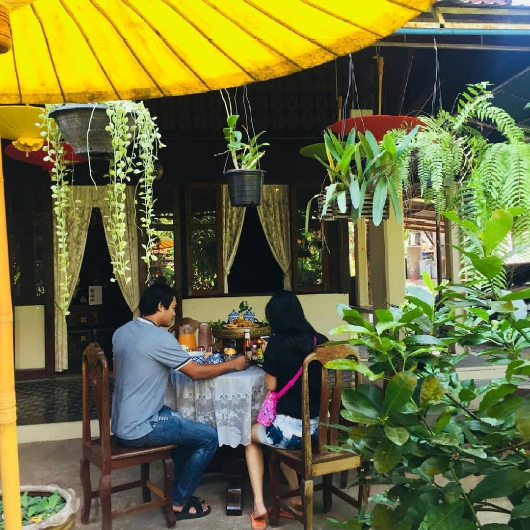 Baan Sithepaban Guesthouse Phitsanulok Exteriör bild