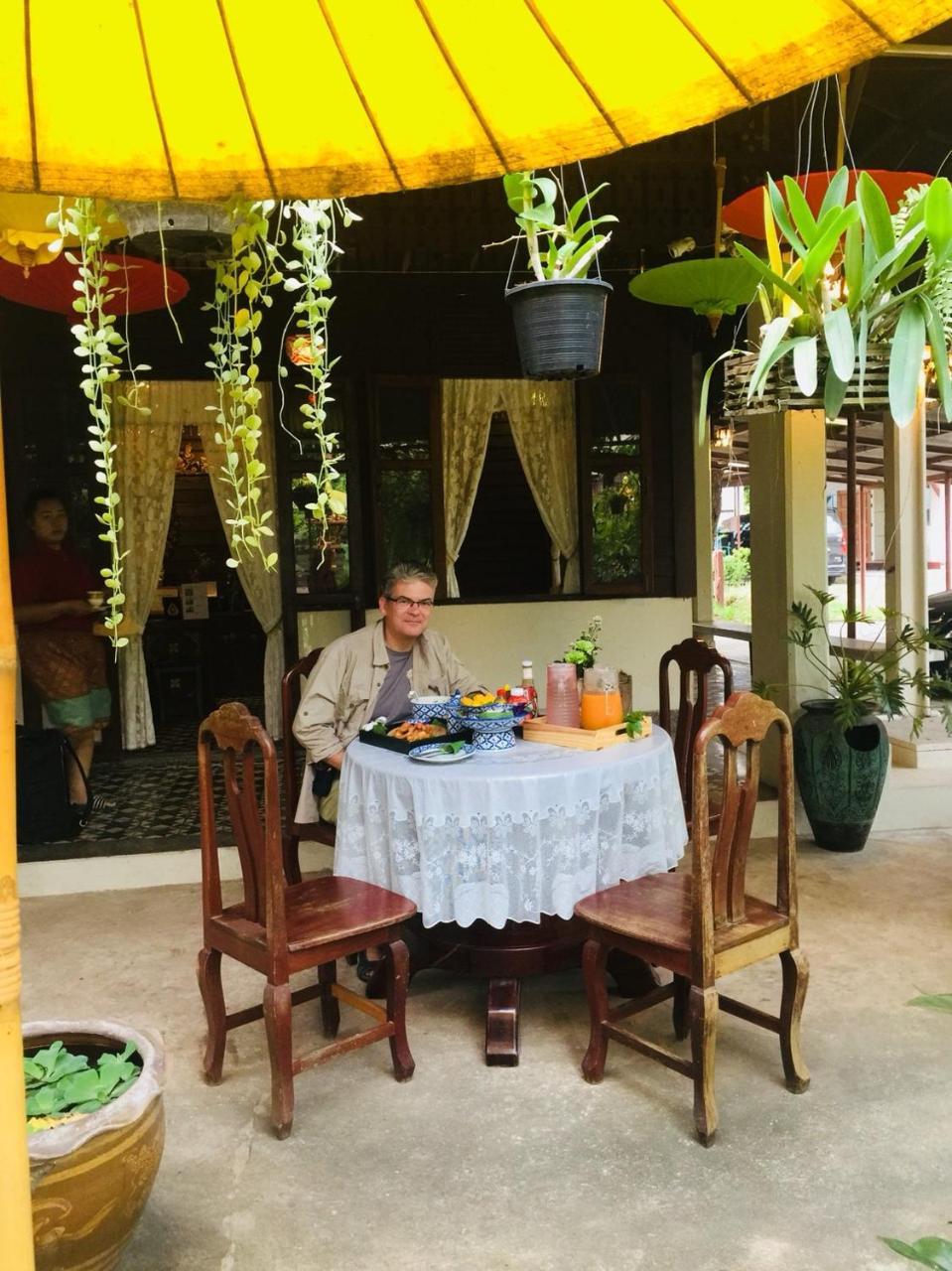 Baan Sithepaban Guesthouse Phitsanulok Exteriör bild