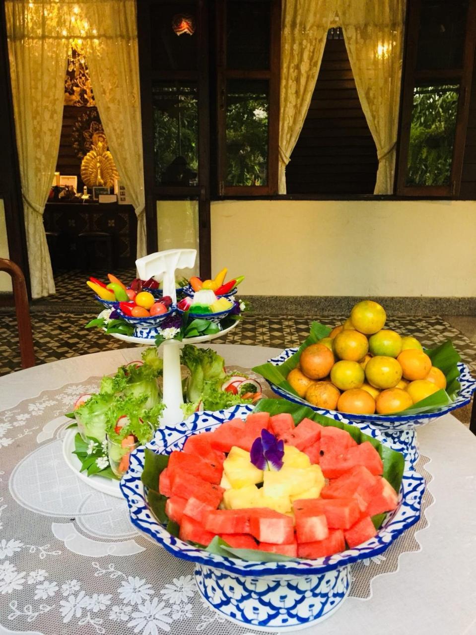 Baan Sithepaban Guesthouse Phitsanulok Exteriör bild